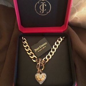 Juicy Couture Pave Heart Necklace 💎